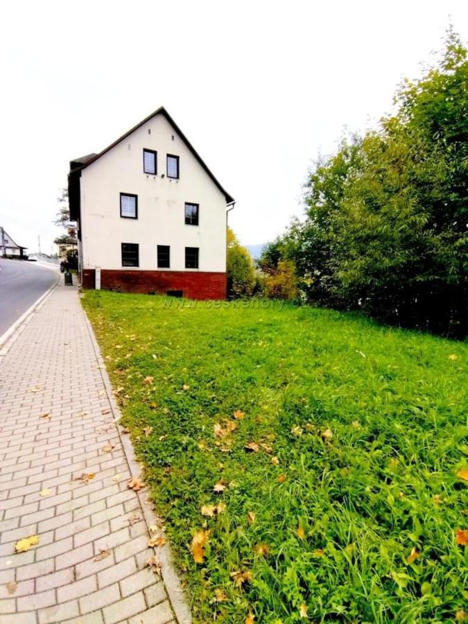 Penzion Nikol Šumperk Eksteriør bilde